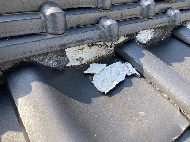 棟瓦漆喰剥がれ